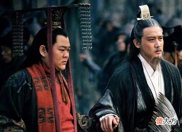 【爱历史】刘备放着蜀国中那么多名臣不用，为何用李严掌军事大权？